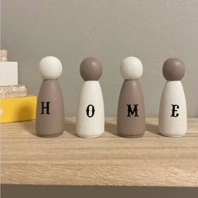 HOME decorative peg doll set