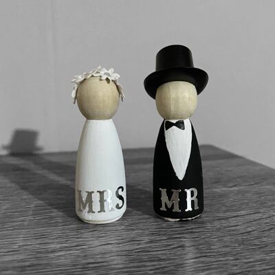 Mr & Mrs Peg Doll Set - Mrs & Mrs