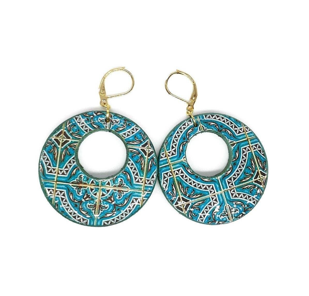 Orecchini a cerchio con piastrelle in maiolica verde portoghese