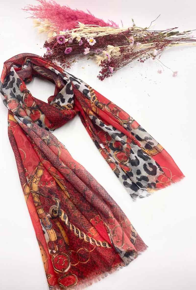 Foulards motifs leopards