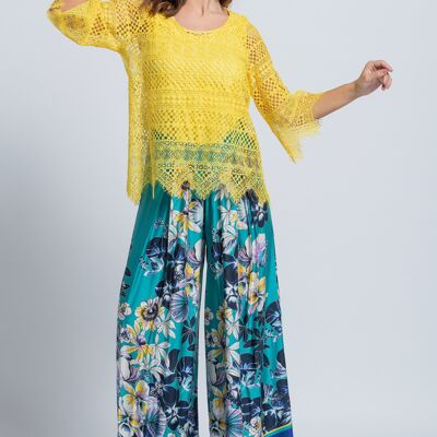 Yellow 3/4 sleeve crewneck lace tunic