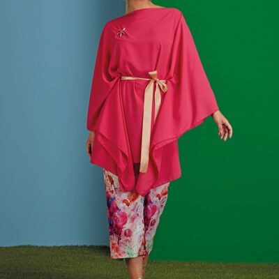 Georgette kaftan with brooch