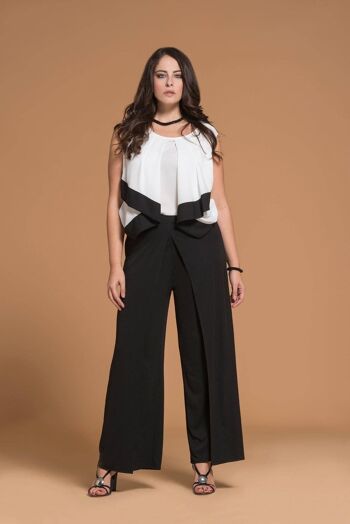 Pantalon uni ouvert sur les côtés