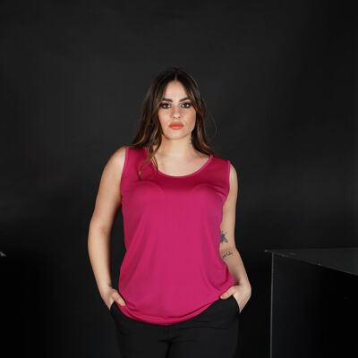 Wide shoulder jersey top