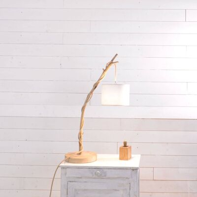 Lámpara de sobremesa de madera con una preciosa rama Led G95