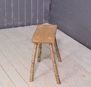 Tabouret en bois rustique, chêne, avec pied en noisetier 5