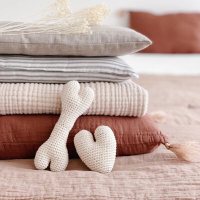 COEUR BLANC - HOCHET POUR BÉBÉ EN COTON BIO