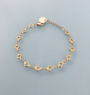 Bracelet gourmette coeur, bracelet femme, idée cadeau, bijoux cadeaux, bijou coeur, bracelet doré, bracelet doré coeur, gourmette coeur (SKU: PR-123) 1