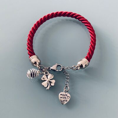 Bracelet à parfumer en soie tissée rouge avec trèfle, cadeau de noel, bracelet femme, bijou trèfle, cadeau  femme anniversaire (SKU: PR-203)