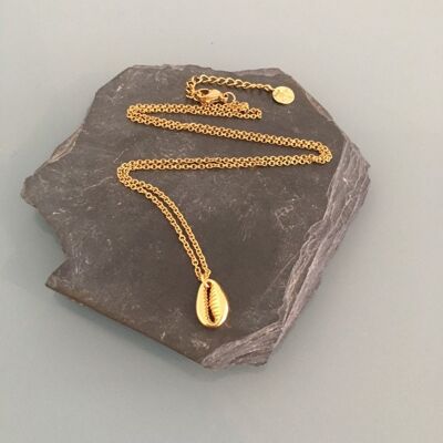24k gold plated shell cowrie necklace, gold necklace, gift idea, shell jewelry, women gift idea, gold jewelry, gold necklace, gift jewelry (SKU: PR-266)