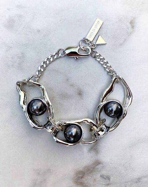 Silver liquid black pearl chain bracelet