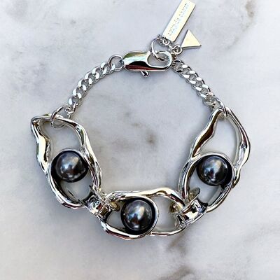 Silver liquid black pearl chain bracelet
