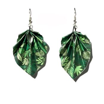 Boucles d'oreilles origami papier jungle motif feuille verte 2