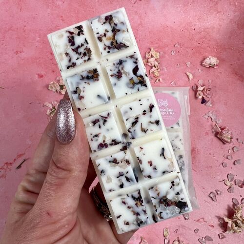 RHUBARB + ROSE Crystal Infused Wax Melt Snap Bar with Rose Quartz Chips.