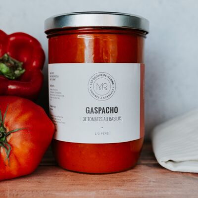 Gazpacho de tomate con albahaca