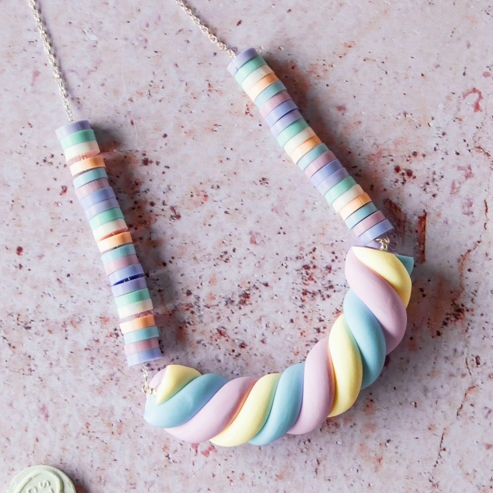 Candy Choker Necklace With Club Kids Heart Charm - Rainbow – Dolls Kill
