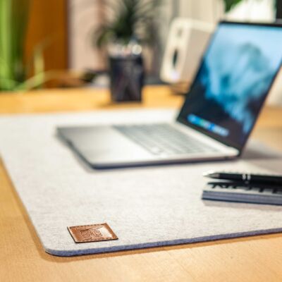 Desk pad - felt - 80x40cm - with anti-slip coating - light grey