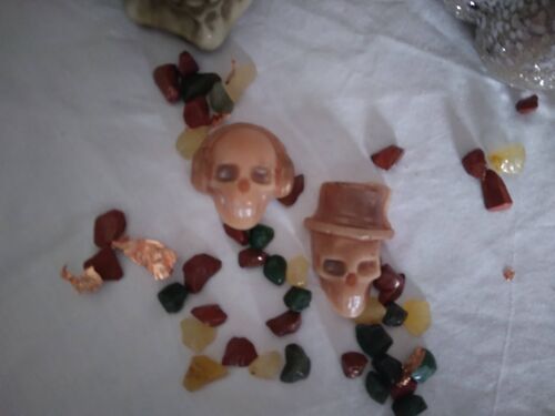 2D Skull With Hat & Headphones set of 2 Wax Melts , Paraffin
