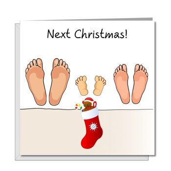 Carte de Noël du nouveau bébé - Trois ensembles de pieds dans le lit 1