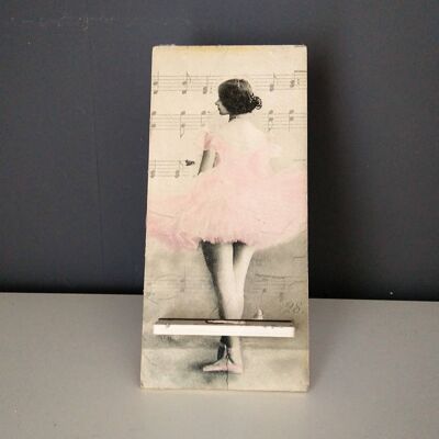 Dancer Phone Stand