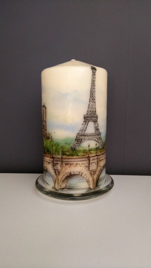 Eiffel Tower Decoupage Candle