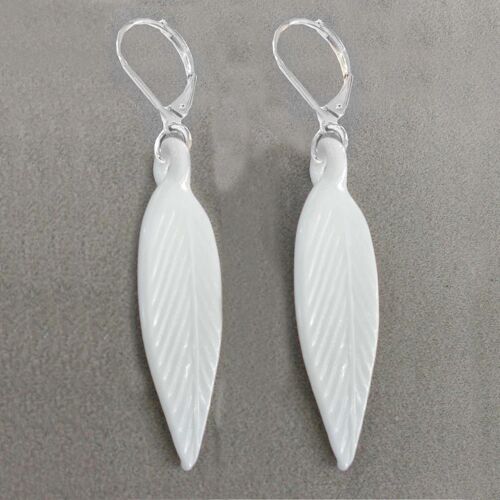 Boucles d'oreilles en verre de Murano authentique de créateur  Boucles plume ou feuille SALVIA blanche