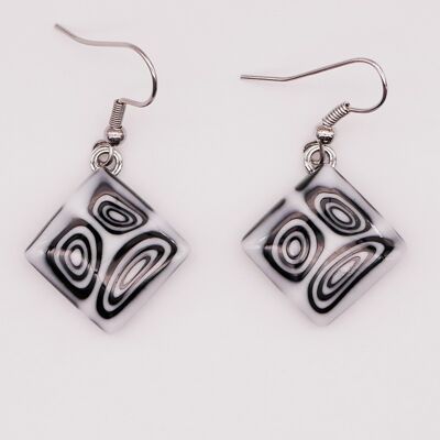 Pendientes de cristal de Murano auténticos y hechos a mano Pendientes cuadrados MURRINE o millefiori en blanco y negro