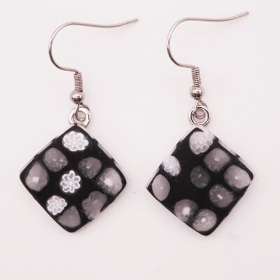 Authentic and handcrafted Murano glass earrings. Square earrings in matte black gray and white MURRINE
