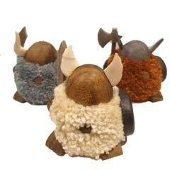 Grande figura vichinga con pompon