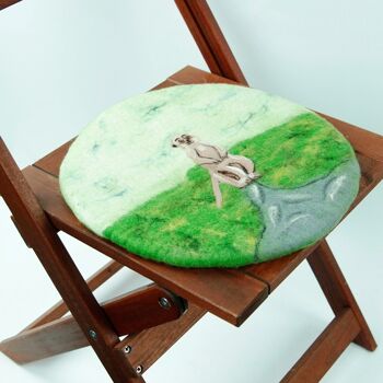 Coussin d'assise en feutre vert avec motif suricate, environ 38 cm de diamètre 2