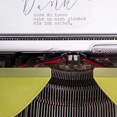 Postal - Gracias (máquina de escribir)