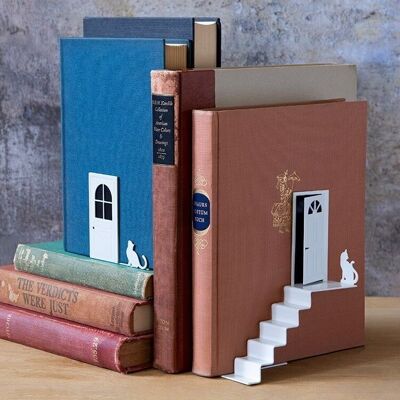 Bookstairs bookends