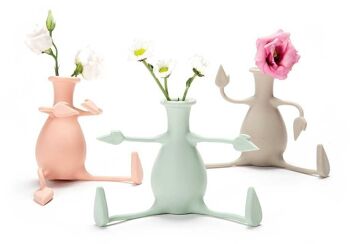 Vase Florino en pierre avec bras et jambes flexibles 7