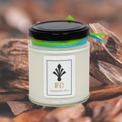 oud wood scented candle