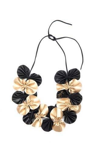 DIE GLAMOURÖSE SEITE DER SCHWARZEN HALSKETTE - Handgemacht in Italien | Emanuela Salatino