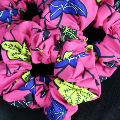 Scrunchies con estampado de Ankara en rosa real - Mediano