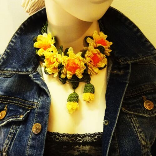 Crochet floral necklace