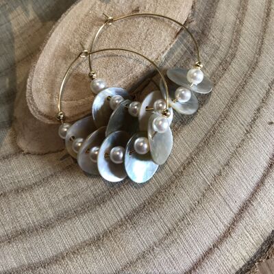 Large hoop earrings in stainless steel, mother-of-pearl and Mallorcan pearls