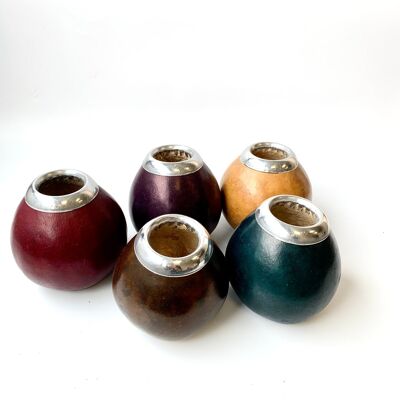 Multicolored mate gourds - white label