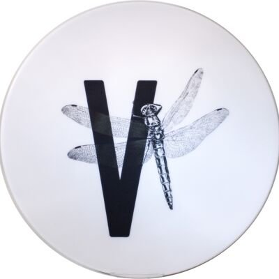 Tablero de letras V con libélula