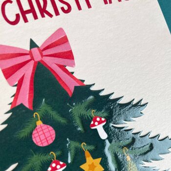 'Merry Christmas' arbre et présente une carte de Noël 2