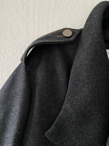 Manteau cache-coeur oversize asymétrique - 100% Laine gris foncé 5
