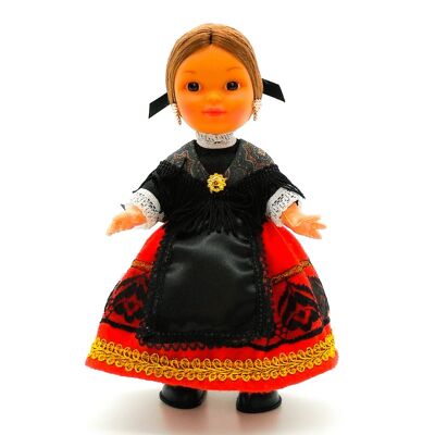 Bambola da collezione di 25 cm. tipico abito regionale Cacereña (Cáceres), realizzato in Spagna da Folk Crafts Dolls. (SKU: 226)