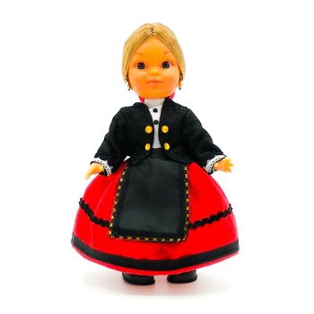 Poupée de collection de 25 cm. Robe typique de la région de Montañesa (Cantabrie), fabriquée en Espagne par Folk Crafts Dolls. (SKU: 219) 1