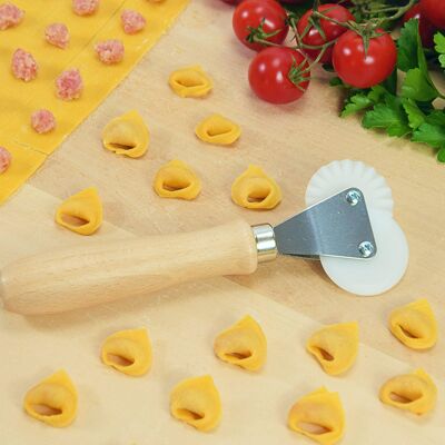 Double blade pasta cutter