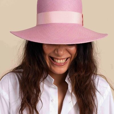 La Cerise sur le Chapeau