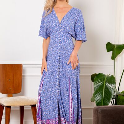 Long buttoned dress fitted at the waist in bohemian print with V-neck