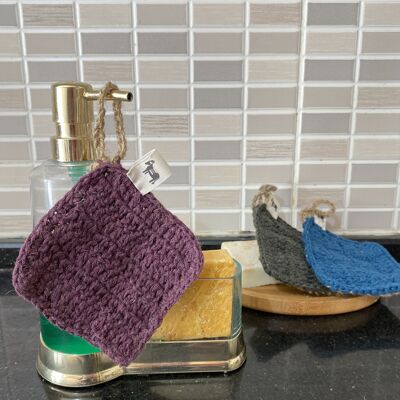 Double-sided kitchen sponge - grape