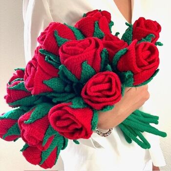 rose rouge durable - 1 pièce de rose - laine douce - crochetée à la main au Népal - bouquet de fleurs au crochet roses rouges 2