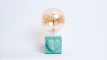 LAMPE LOVE - Béton coloré Turquoise - Ampoule Love 2